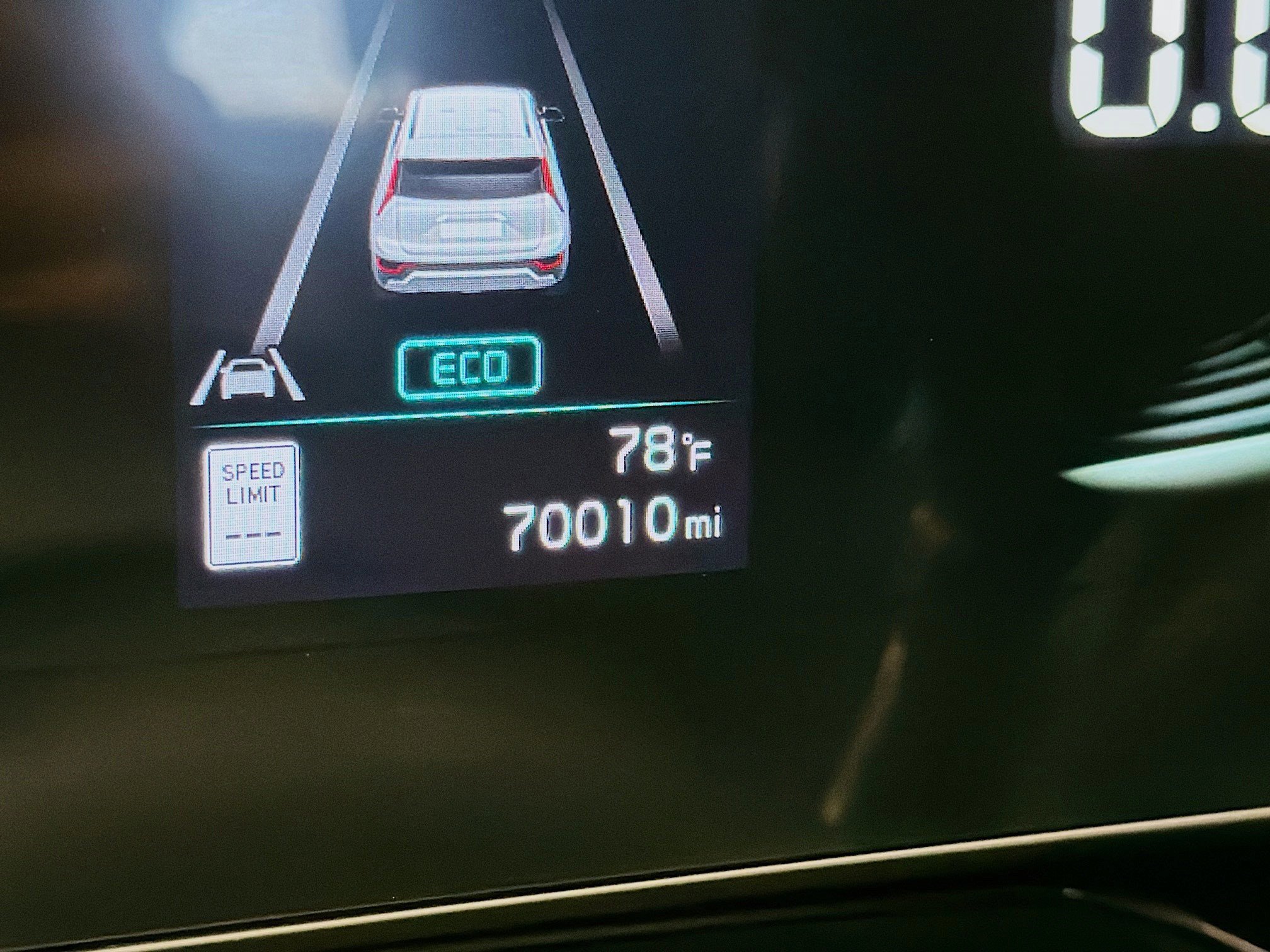Used 2024 Kia Niro EX FWD image 8
