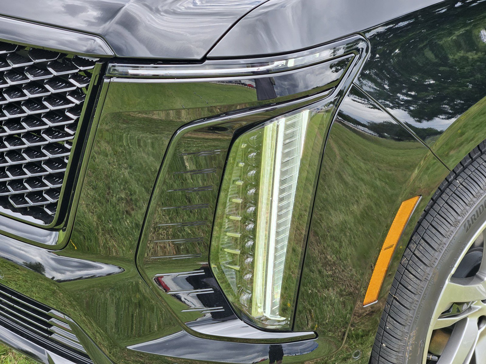 New 2026 Cadillac Escalade Sport w/ Touring Package AWD/4WD image 5