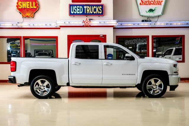 Used 2017 Chevrolet Silverado 1500 LT w/ All Star Edition AWD/4WD image 10