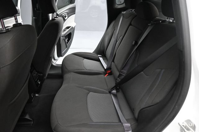 Used 2025 Jeep Compass Sport AWD/4WD image 12