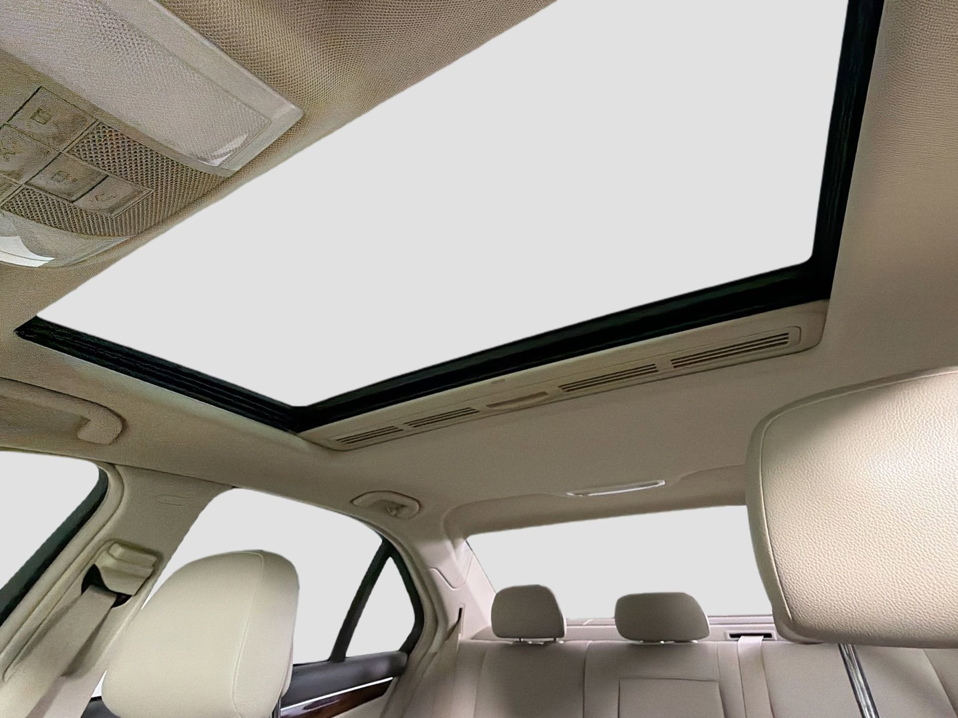 Used 2010 Mercedes-Benz C 300 Sedan image 19