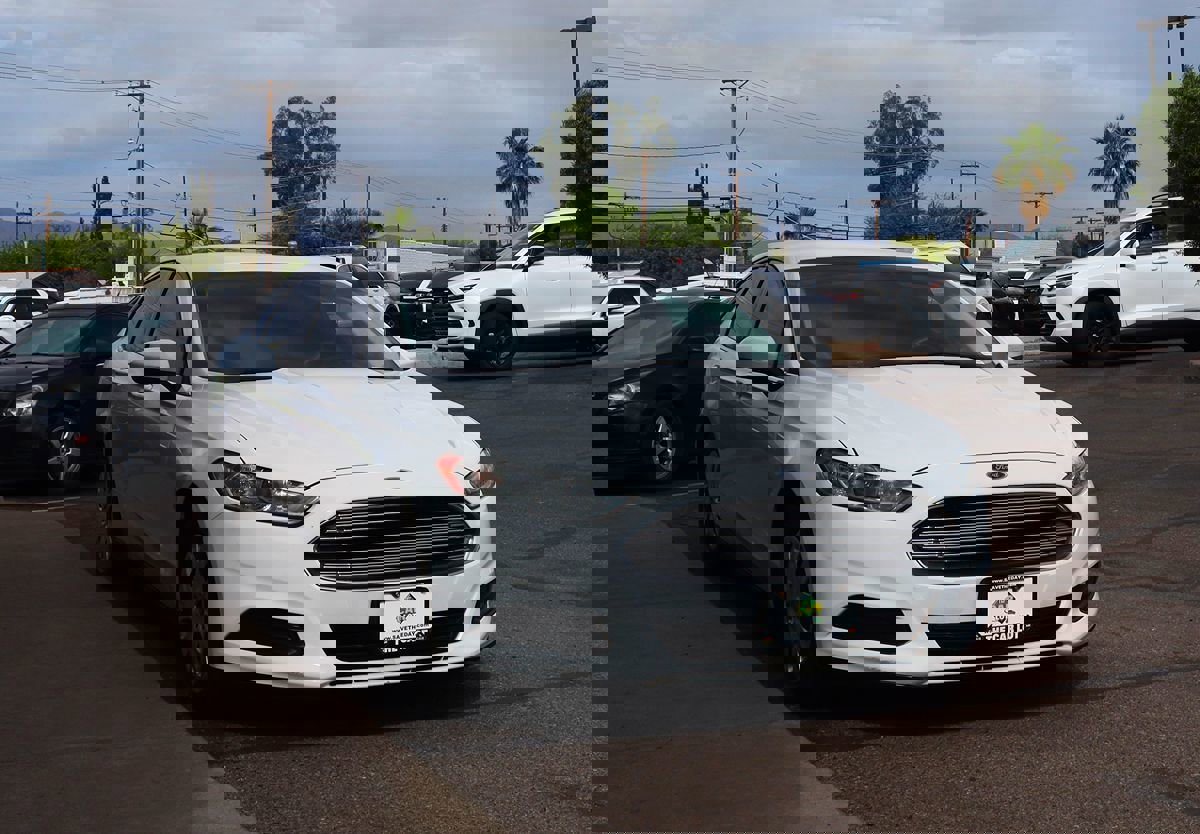 Used 2014 Ford Fusion S image 14