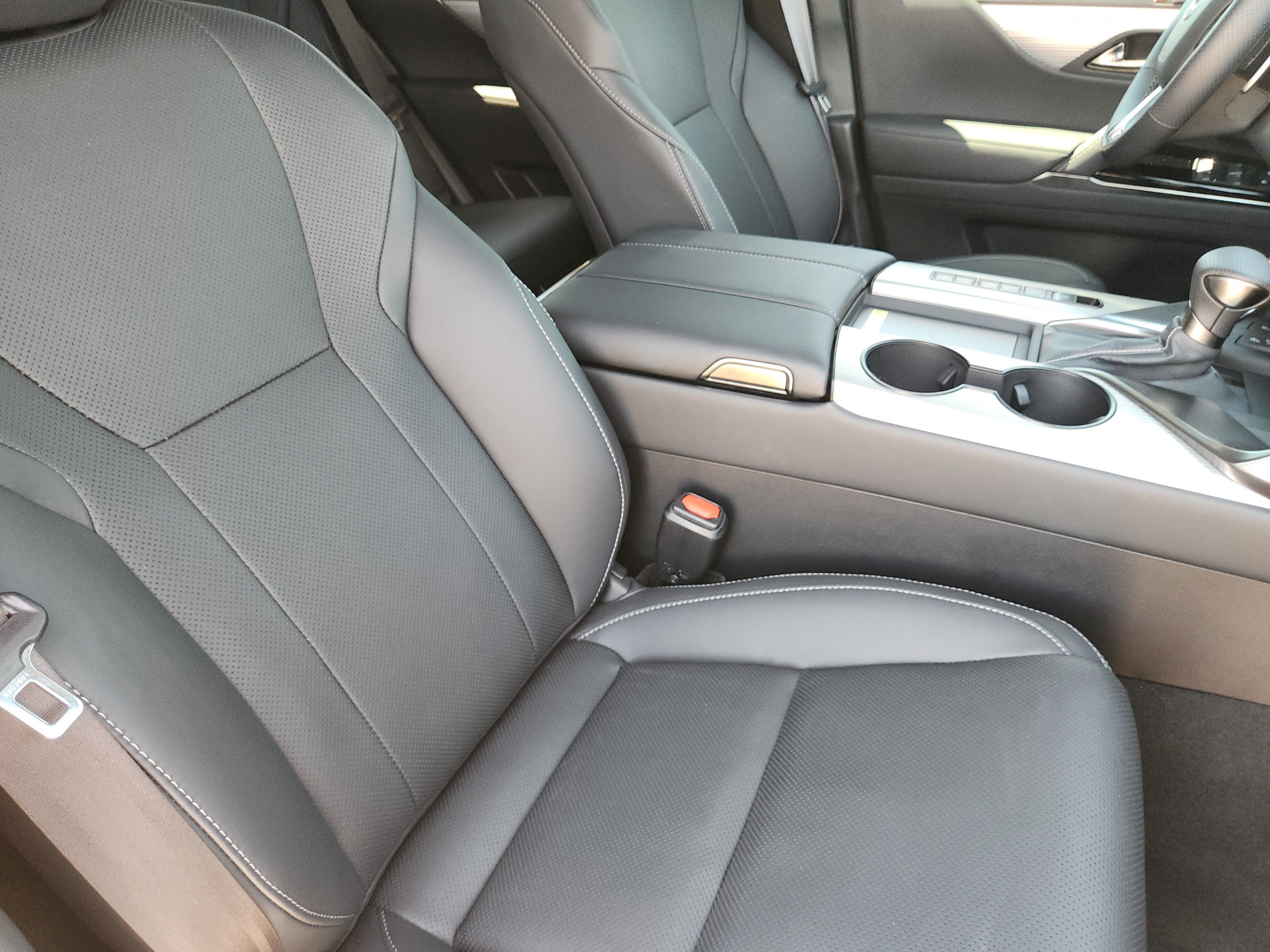 Used 2026 Lexus LX 600 F Sport w/ Accessory Package (Z1) AWD/4WD image 7