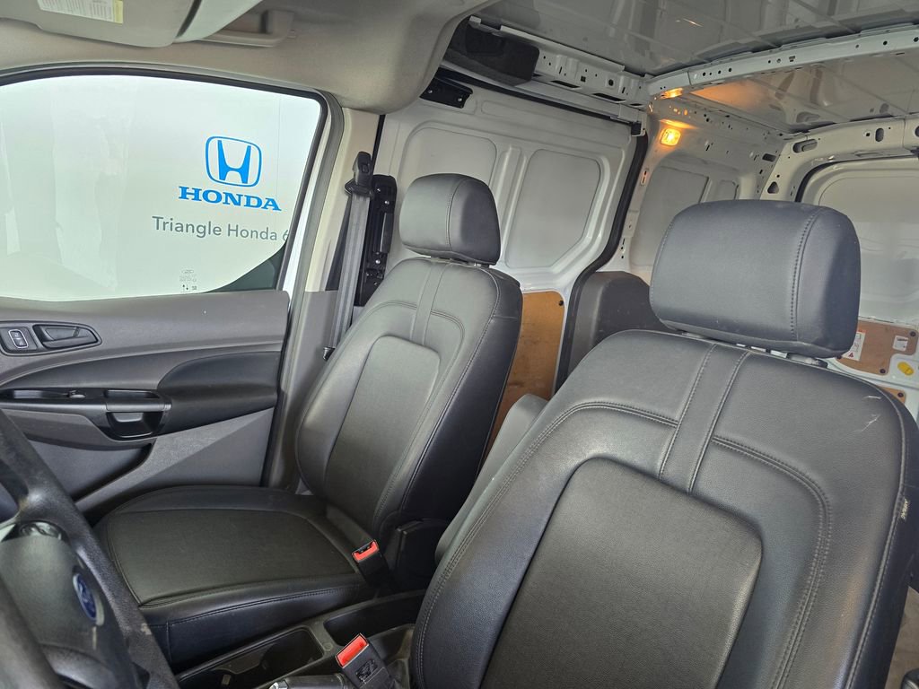 Used 2023 Ford Transit Connect XL FWD image 9