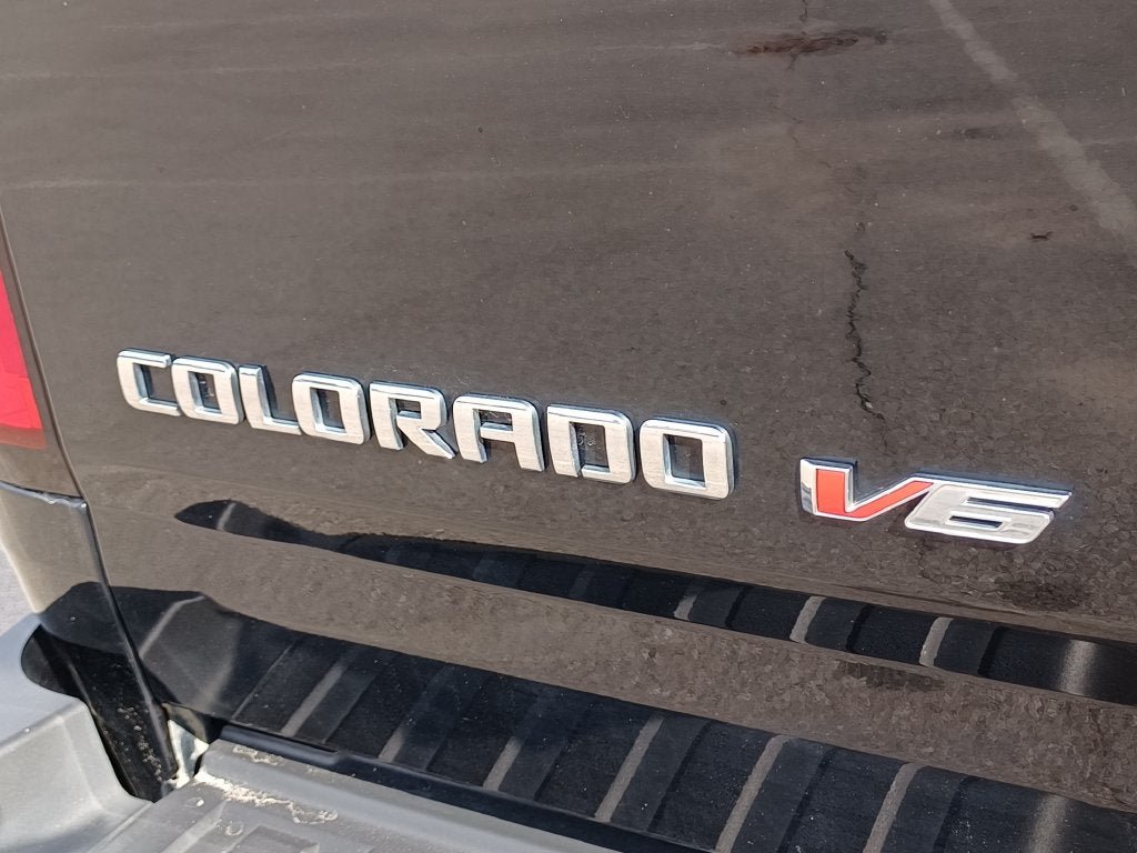Used 2018 Chevrolet Colorado Z71 w/ Z71 Midnight Edition AWD/4WD image 29