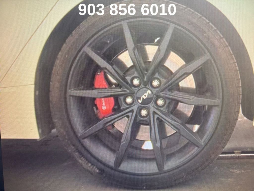 Used 2022 Kia Stinger GT2 w/ Scorpion Package image 10