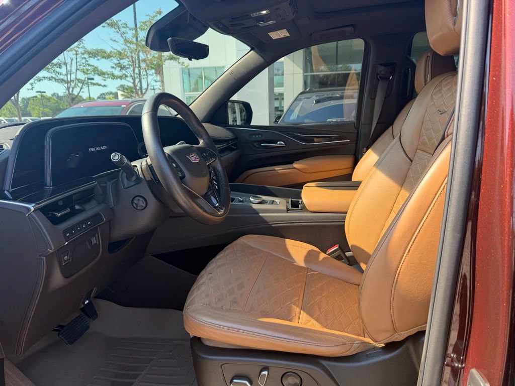 Used 2022 Cadillac Escalade Premium Luxury AWD/4WD image 9