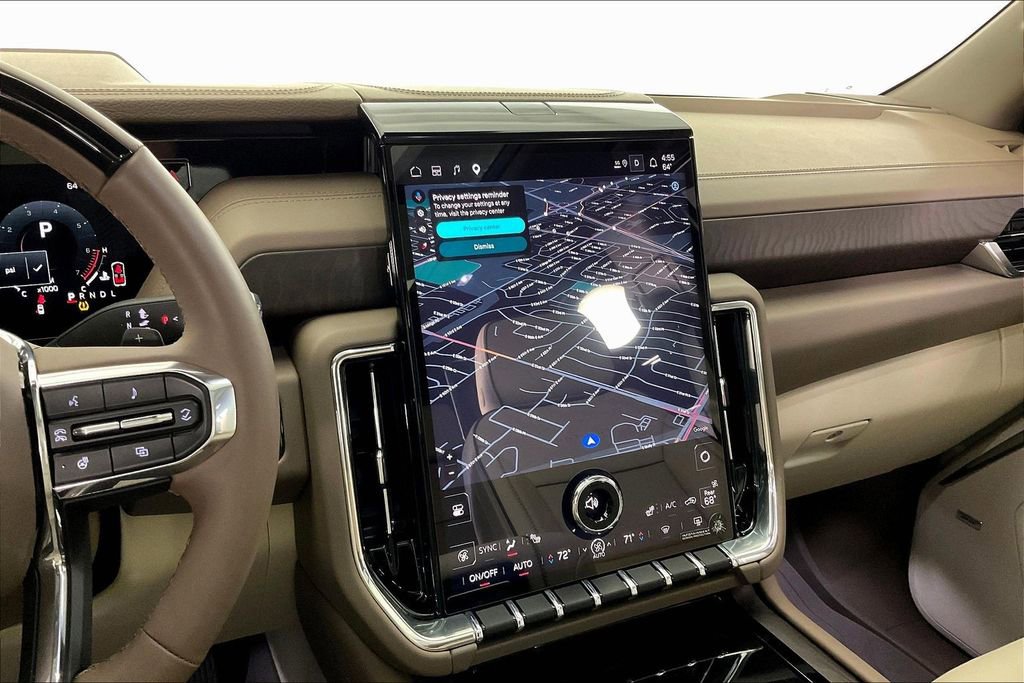 Used 2025 GMC Yukon Denali w/ Denali Reserve Package image 9