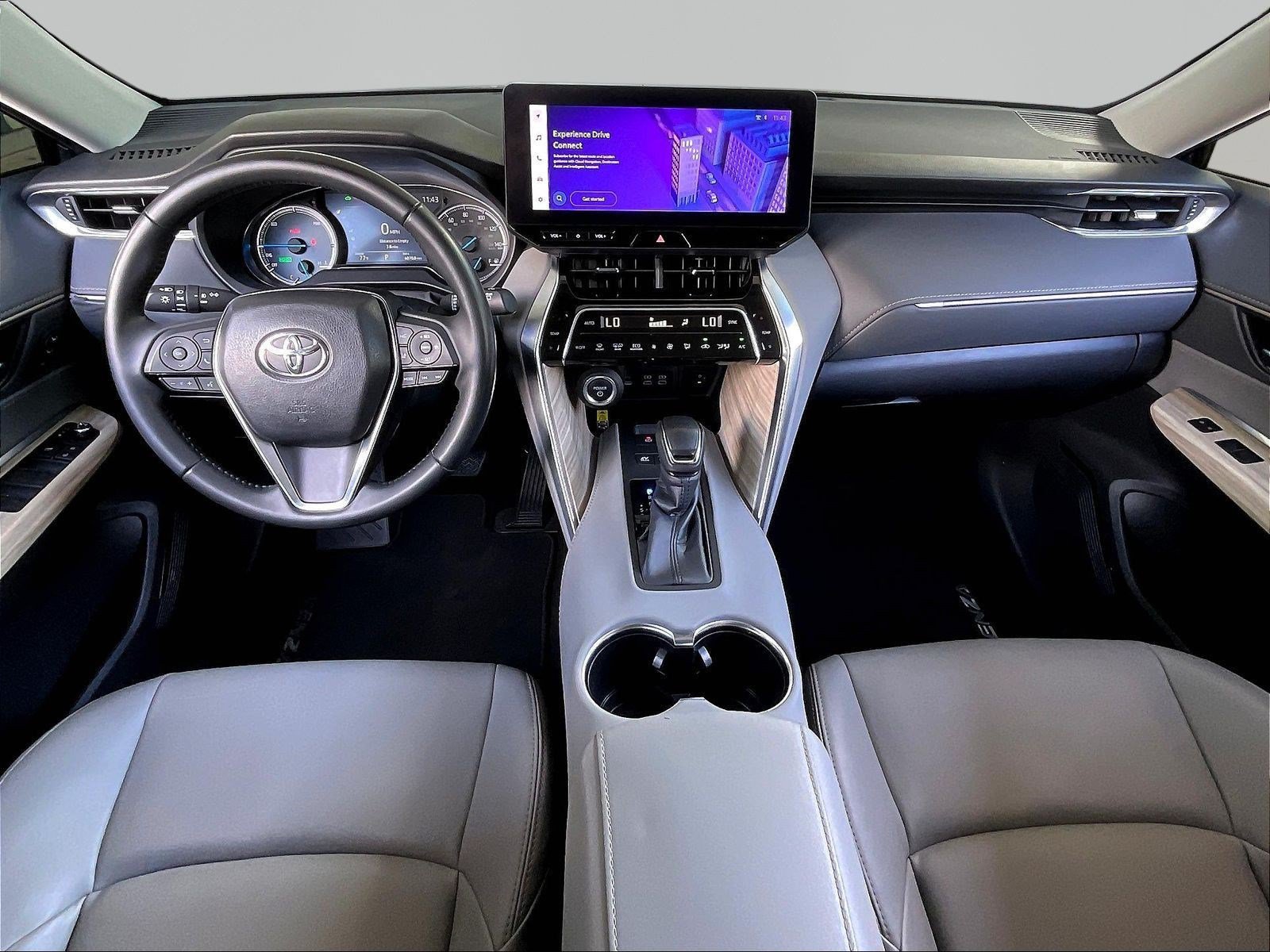 Used 2024 Toyota Venza XLE AWD/4WD image 7