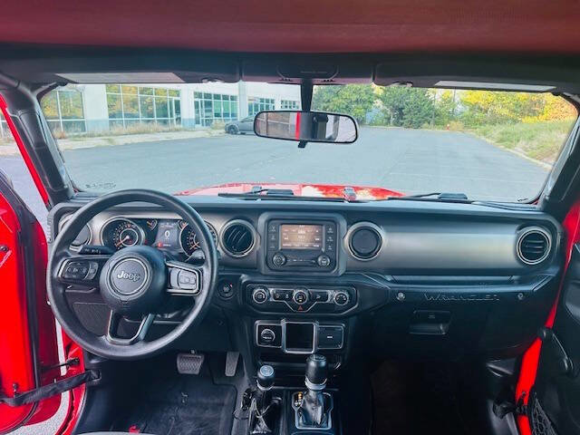 Used 2018 Jeep Wrangler Unlimited Sport image 16