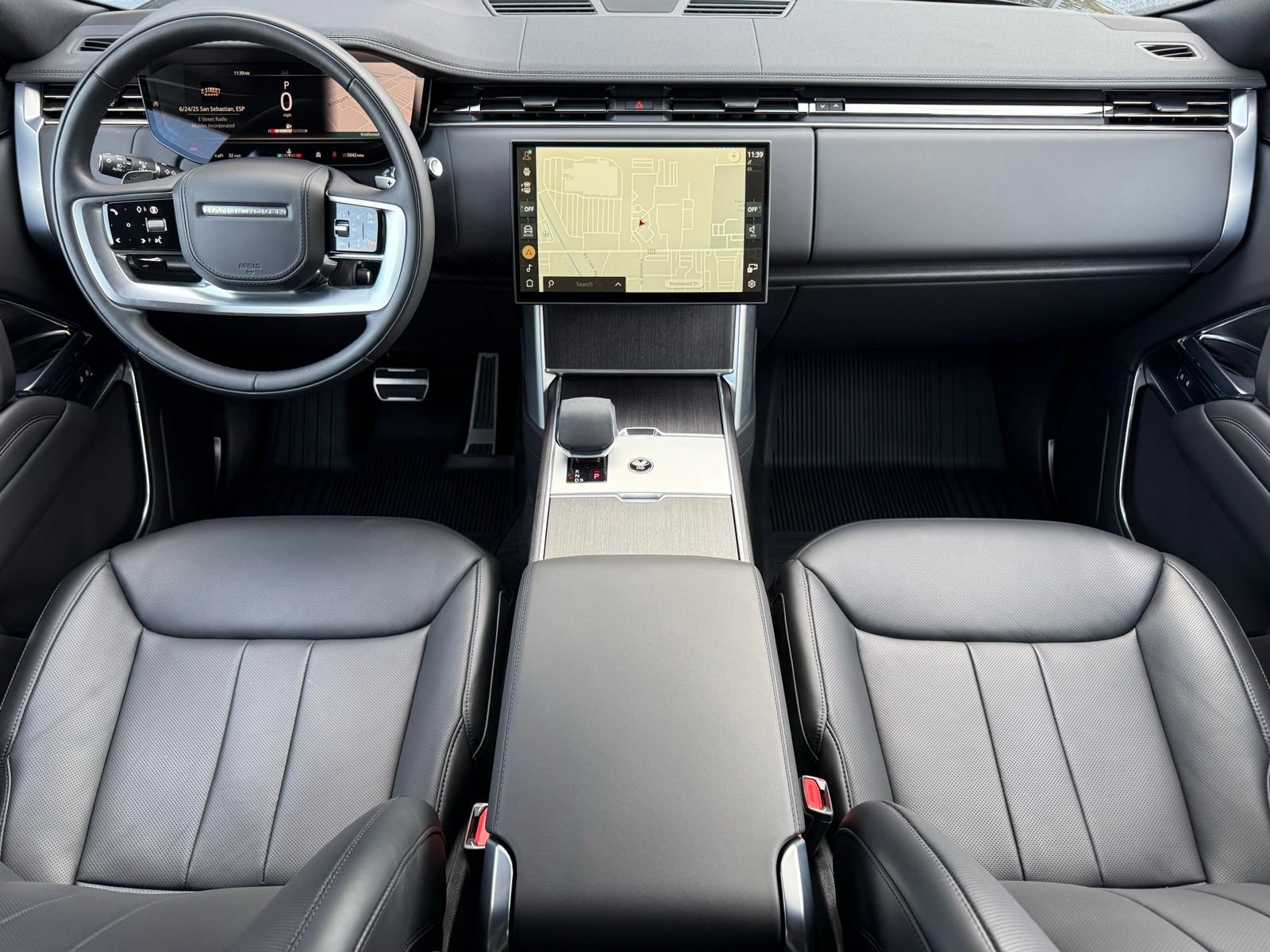 New 2026 Land Rover Range Rover SE AWD/4WD image 23
