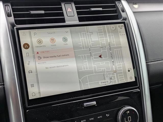 New 2025 Land Rover Discovery Dynamic SE image 14