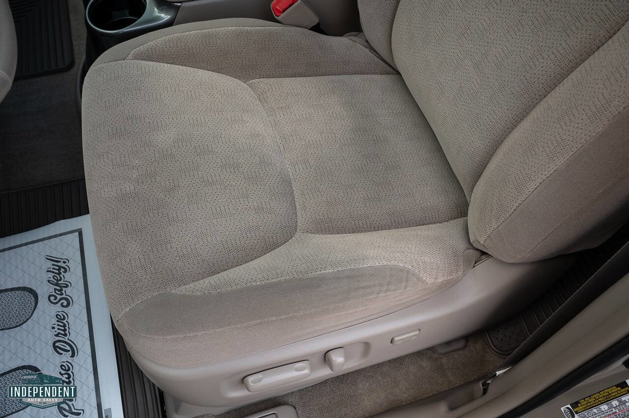 Used 2005 Toyota Sienna image 21