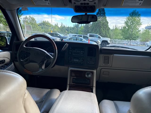 Used 2003 Cadillac Escalade AWD image 10