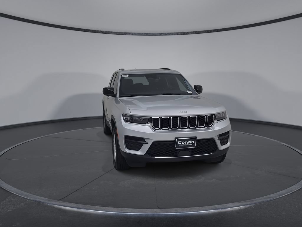 New 2026 Jeep Grand Cherokee Laredo X AWD/4WD image 4