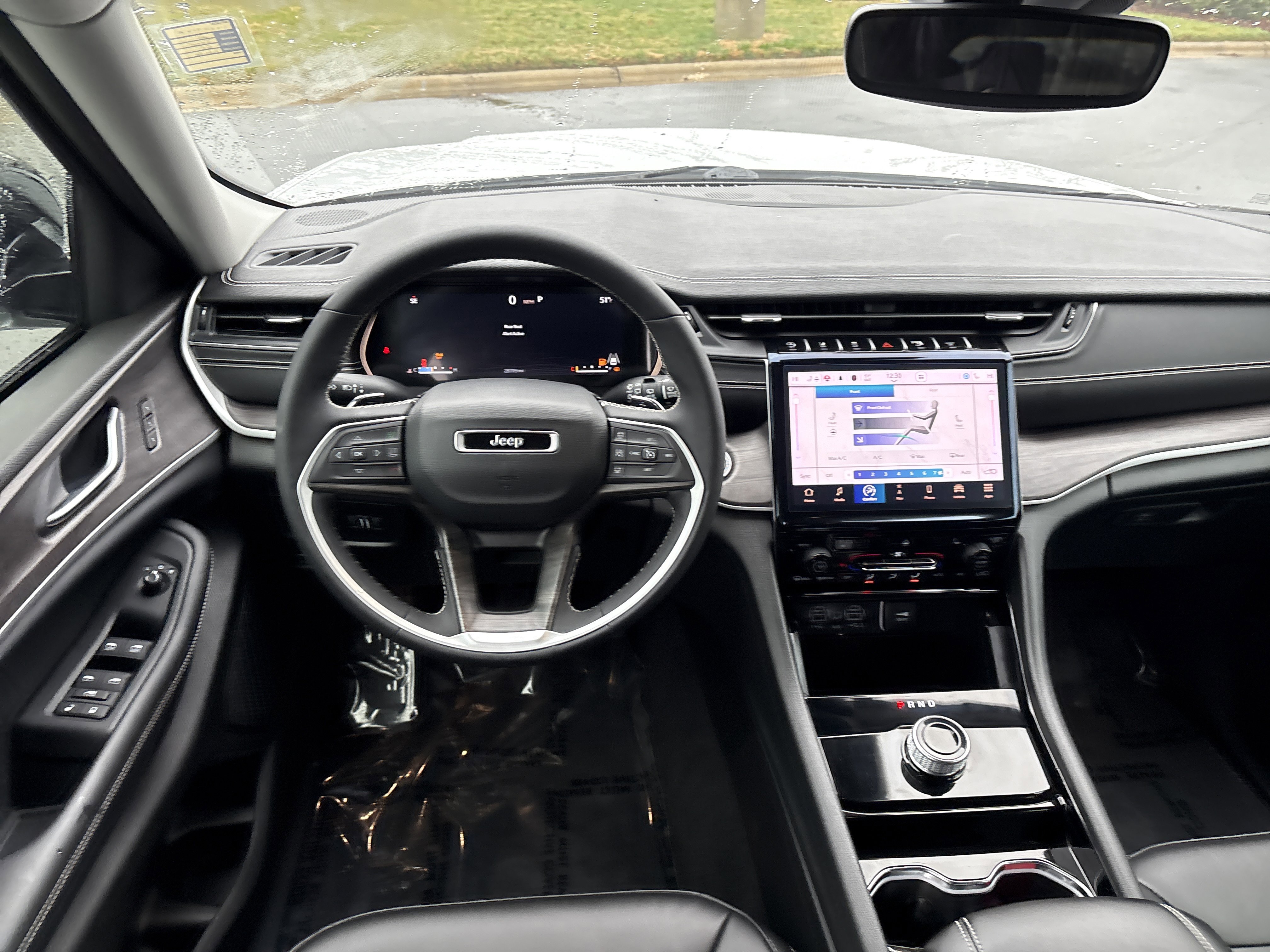 Certified 2023 Jeep Grand Cherokee L Limited image 18