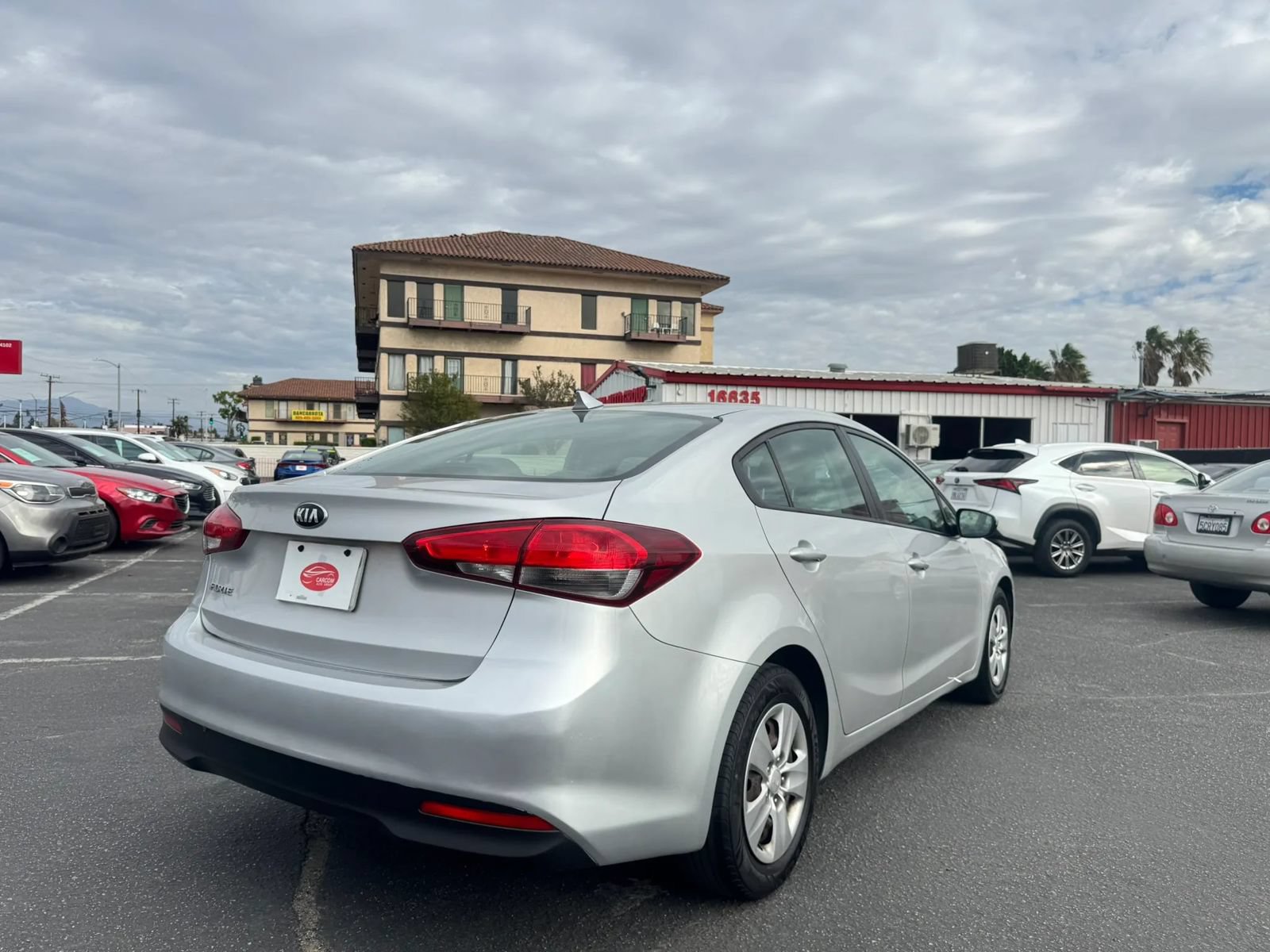 Used 2017 Kia Forte LX FWD image 9