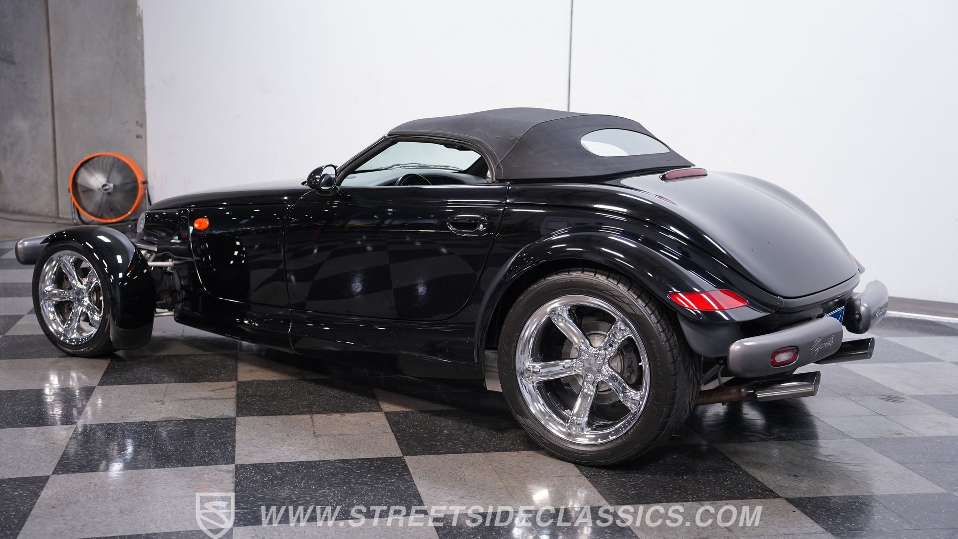 Used 1999 Plymouth Prowler RWD image 8