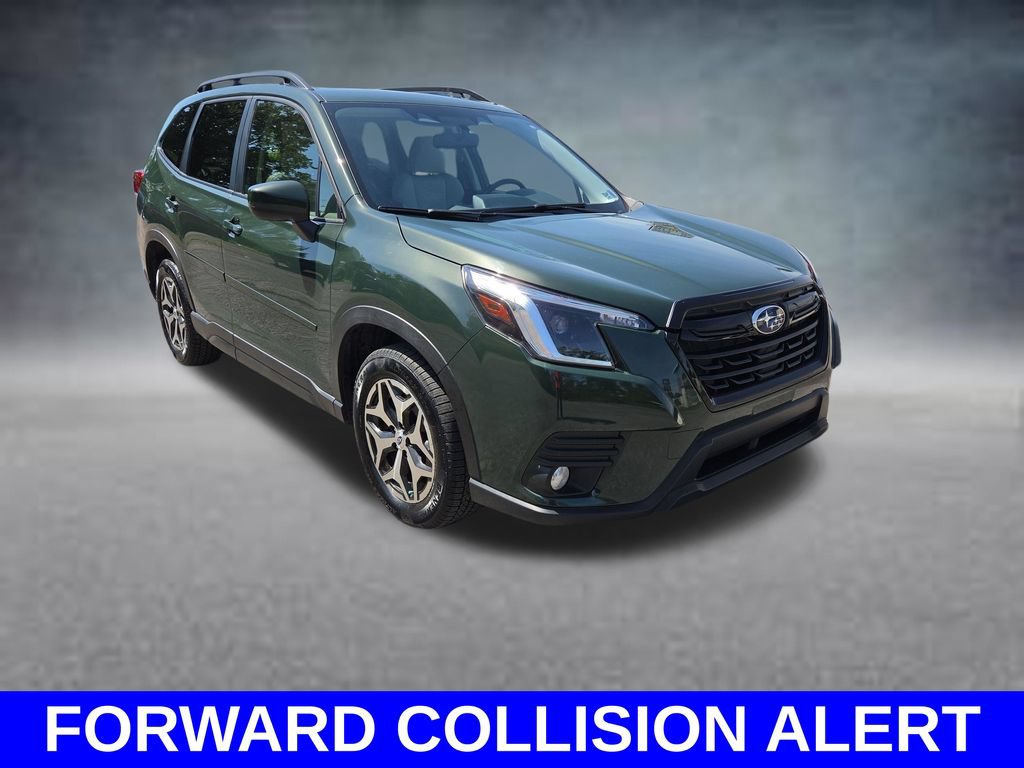 Used 2022 Subaru Forester Premium AWD/4WD image 3