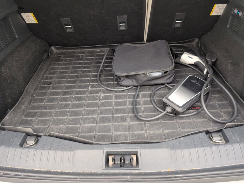 Used 2022 Ford Mustang Mach-E Premium AWD/4WD image 32