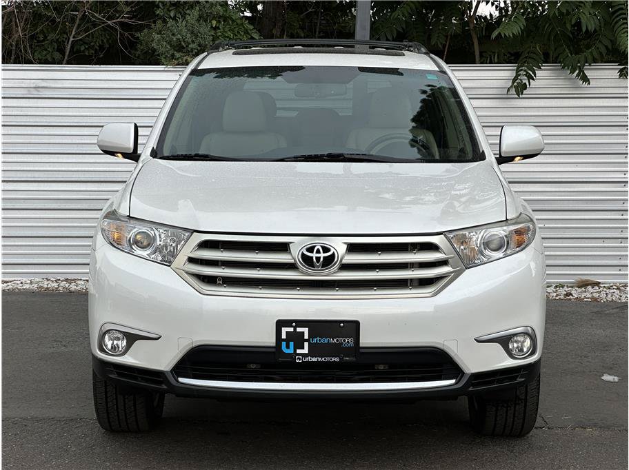 Used 2011 Toyota Highlander Limited w/ Tow Pkg AWD/4WD image 7