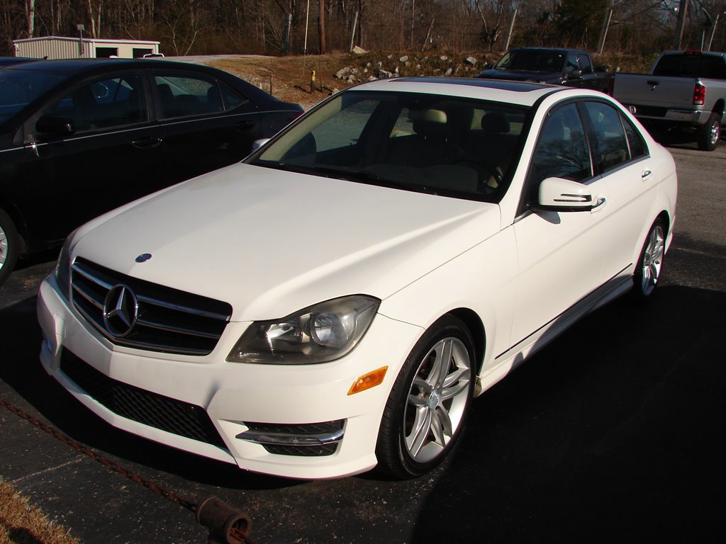 Used 2014 Mercedes-Benz C 250 Sedan image 1