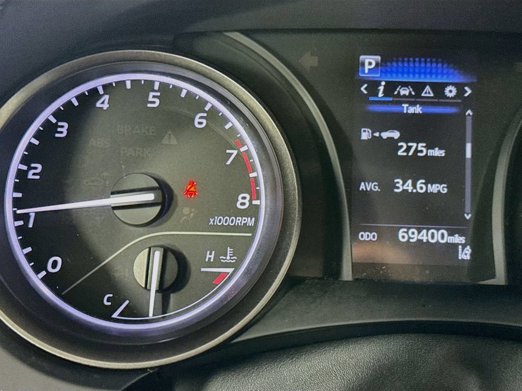 Used 2022 Toyota Camry SE FWD image 14