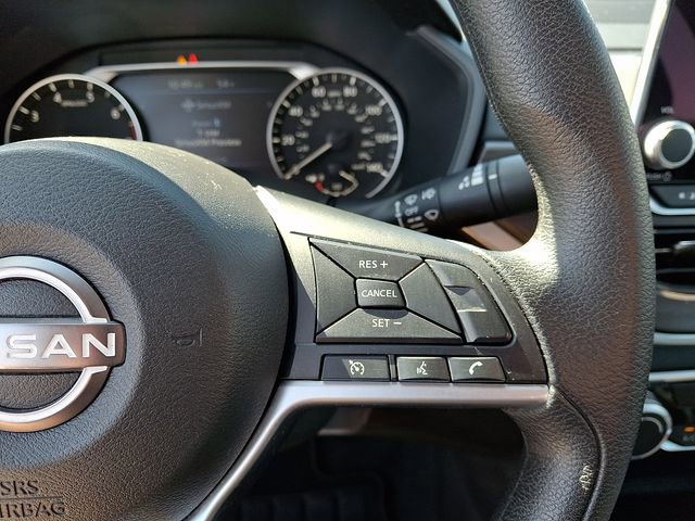 Used 2024 Nissan Altima 2.5 SV image 20