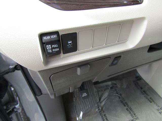 Used 2020 Toyota Sienna XLE image 21