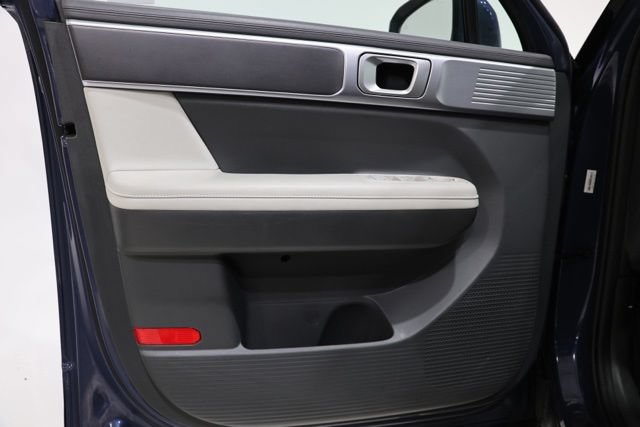 Used 2025 Hyundai Santa Fe SEL FWD image 18