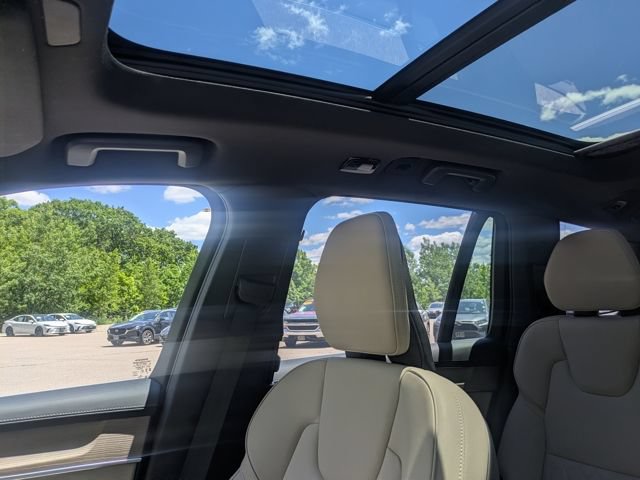 Used 2026 Volvo XC90 B6 Plus AWD/4WD image 31