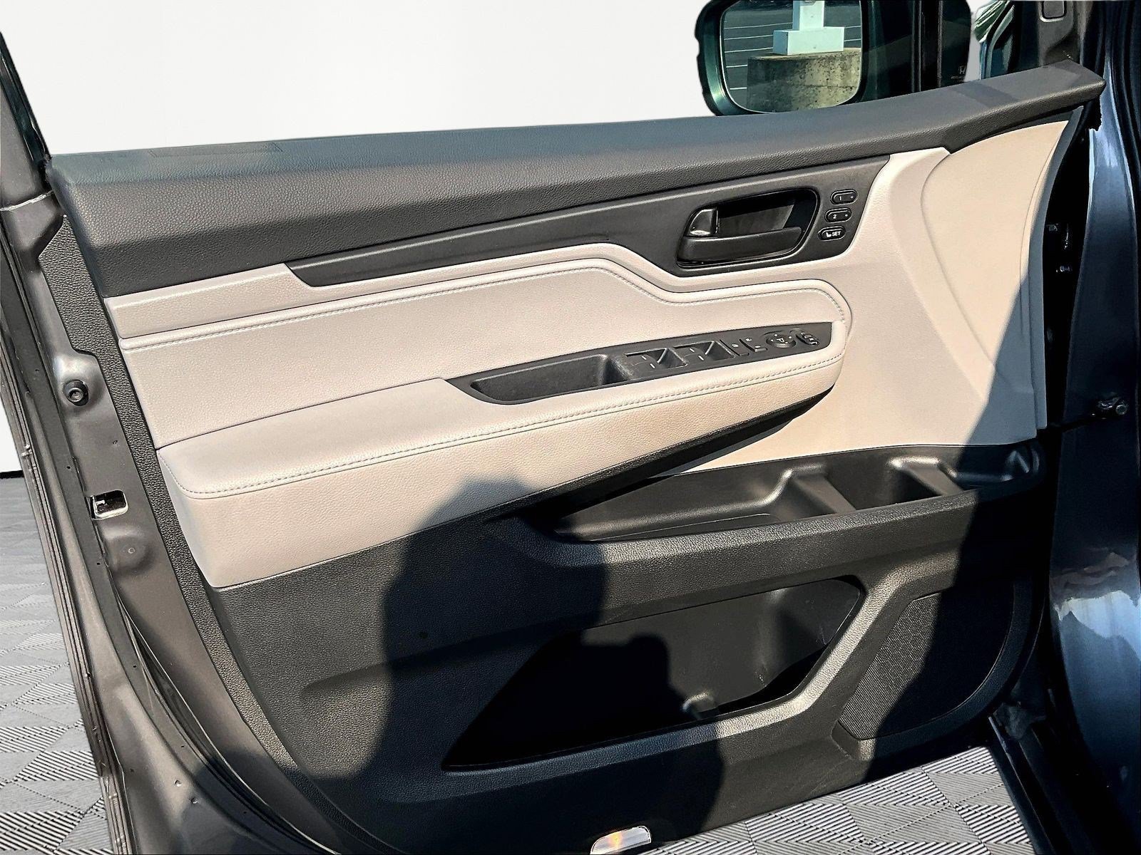 Used 2023 Honda Odyssey EX-L image 20
