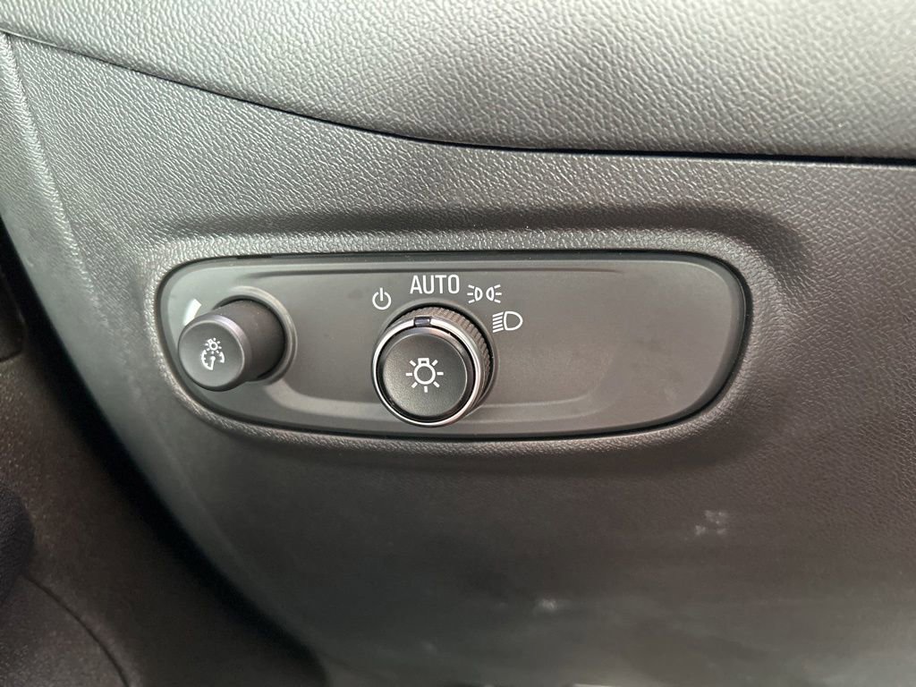 Used 2024 Chevrolet Equinox LS w/ Sport Edition image 29