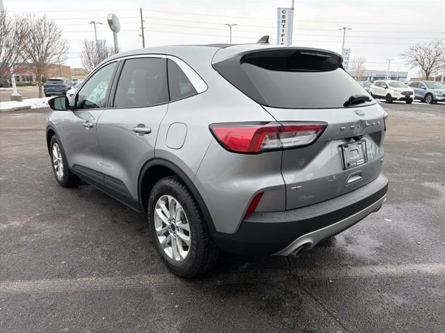 Used 2021 Ford Escape SE image 13