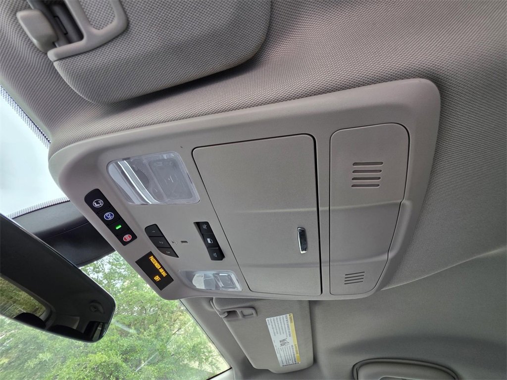 Used 2020 Buick Envision Essence image 28