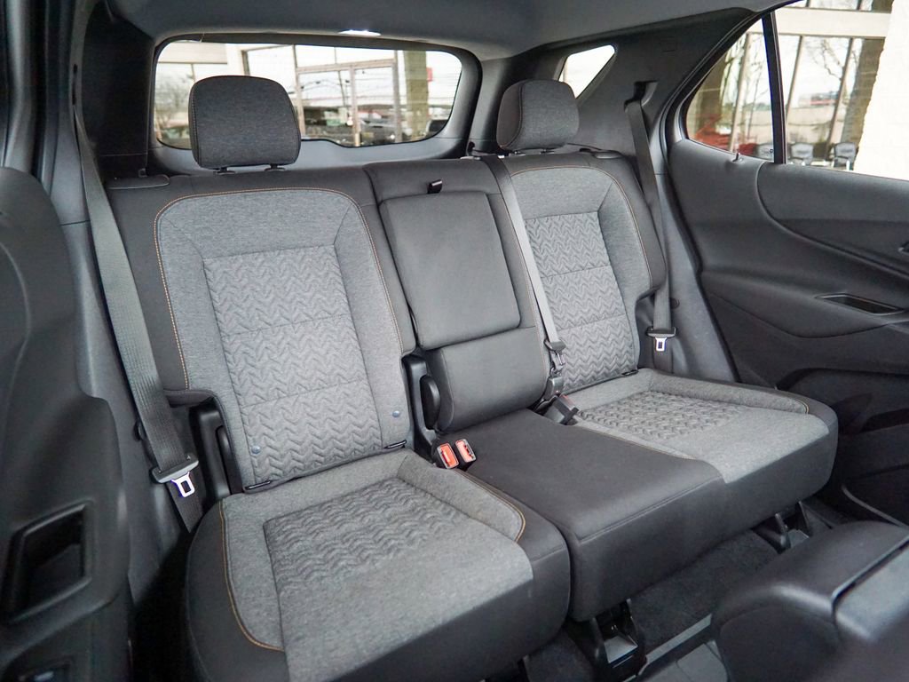 Used 2023 Chevrolet Equinox LT image 31