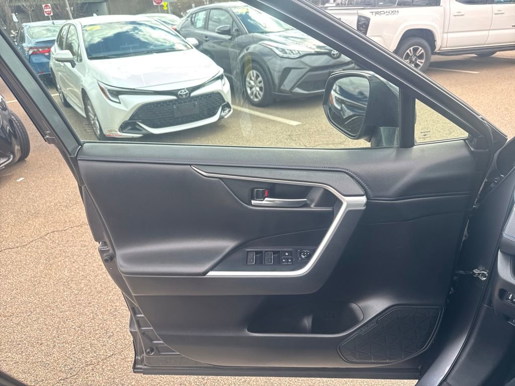Used 2022 Toyota RAV4 XSE w/ XSE Grade Weather Package image 32