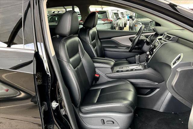 Certified 2024 Nissan Murano SV w/ SV Midnight Edition Package image 9