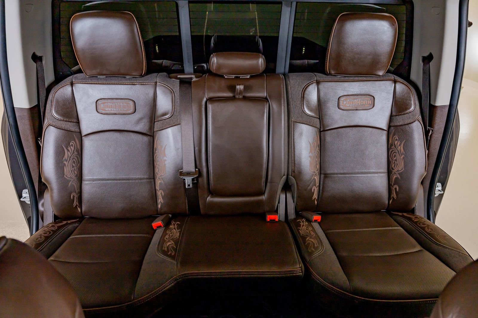 Used 2026 RAM 3500 Longhorn image 36