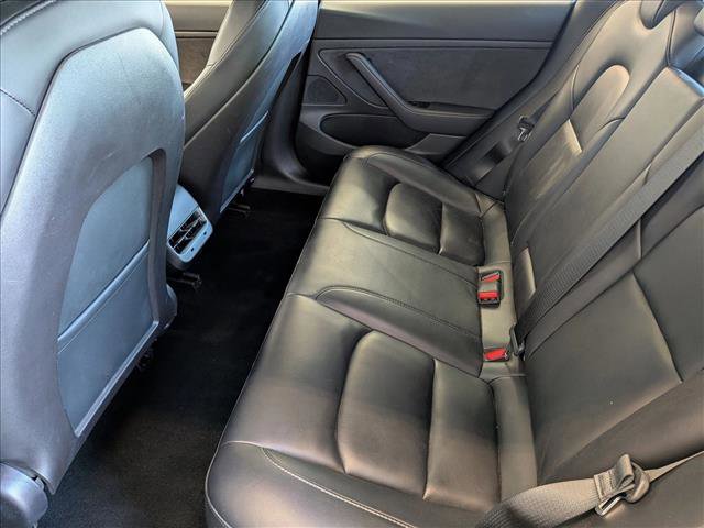 Used 2020 Tesla Model 3 Standard Range Plus RWD image 19