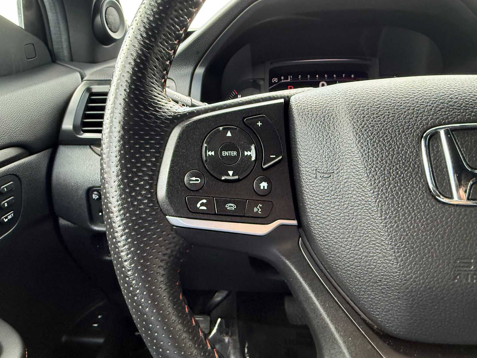 Used 2022 Honda Passport TrailSport image 23