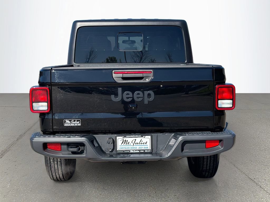 Used 2023 Jeep Gladiator Sport image 5