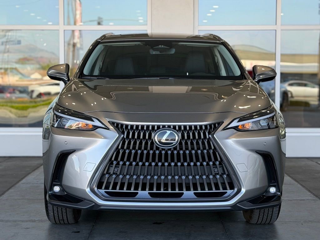 Used 2025 Lexus NX 350h AWD w/ Accessory Package (2T) image 4