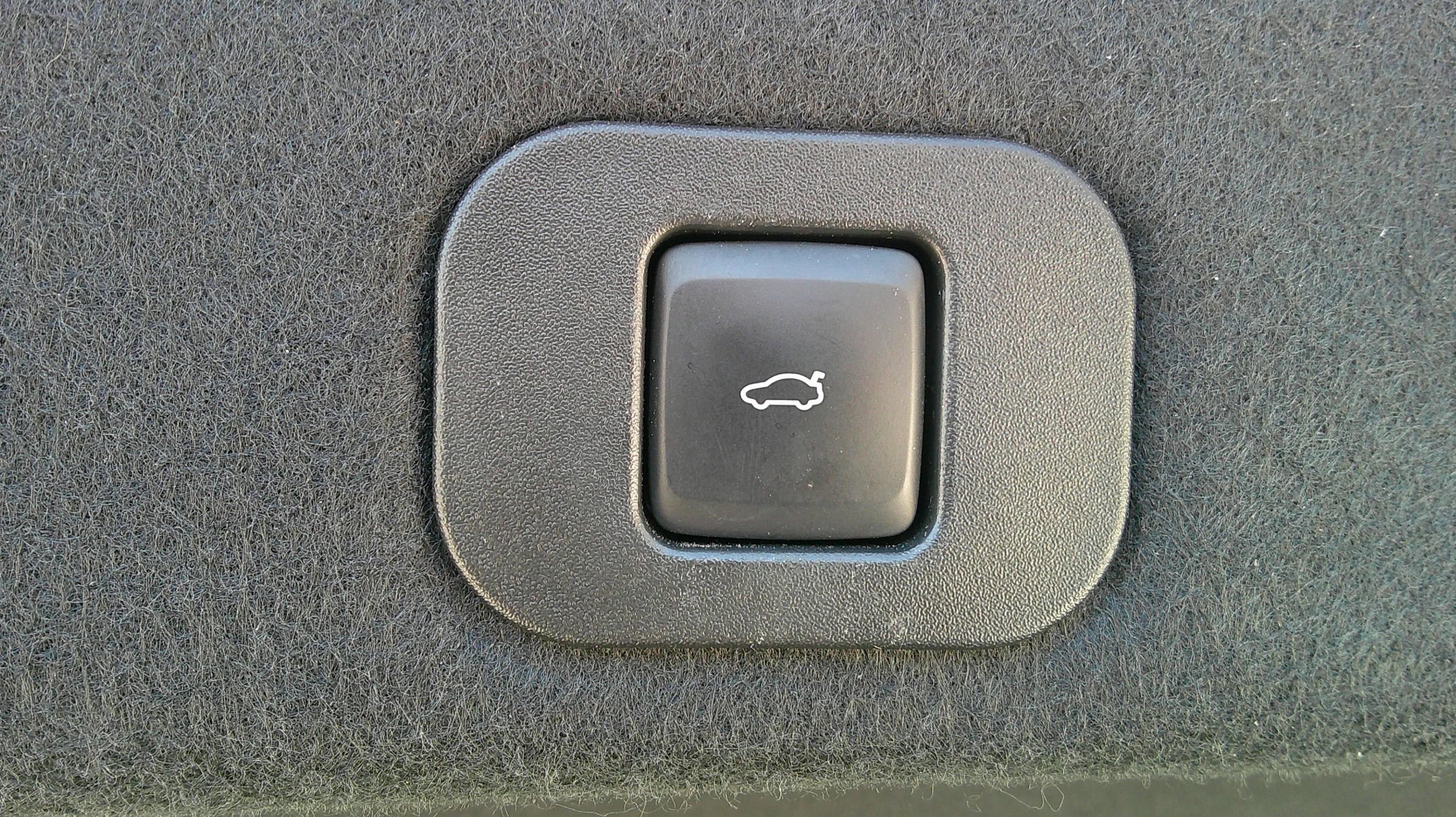 Used 2019 Lincoln Continental Select image 23