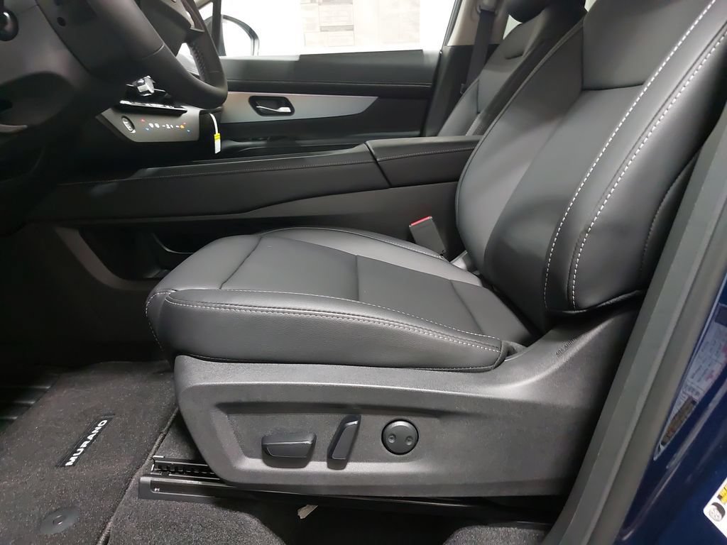 Certified 2025 Nissan Murano SL w/ Cargo Package AWD/4WD image 31