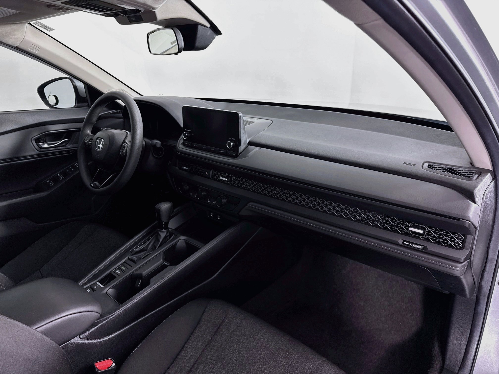 Certified 2024 Honda Accord EX image 28