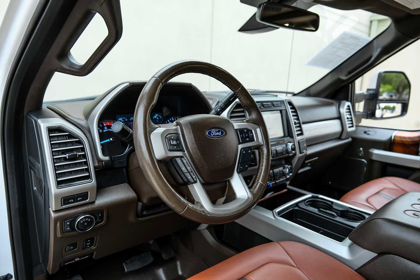 Used 2019 Ford F450 King Ranch w/ King Ranch Ultimate Package image 3