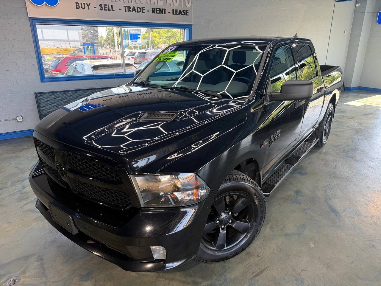 Used 2019 RAM 1500 Express w/ Wheel & Sound Group AWD/4WD image 1