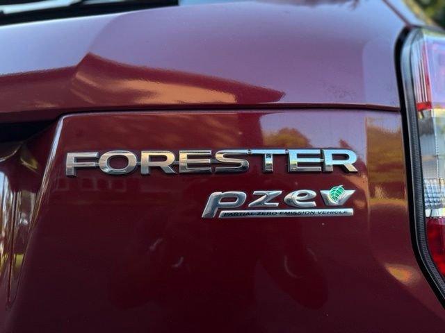 Used 2014 Subaru Forester 2.5i Premium w/ All-Weather Package AWD/4WD image 42