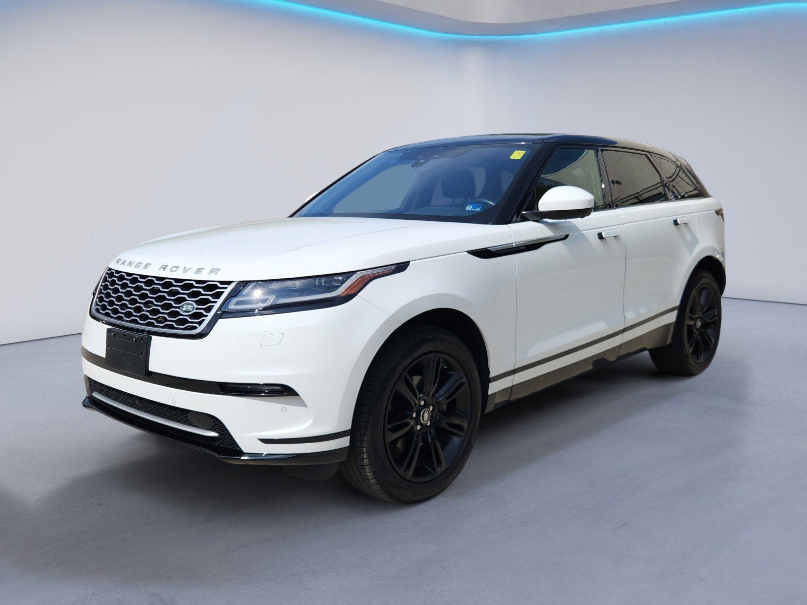 Used 2020 Land Rover Range Rover Velar S AWD/4WD image 2